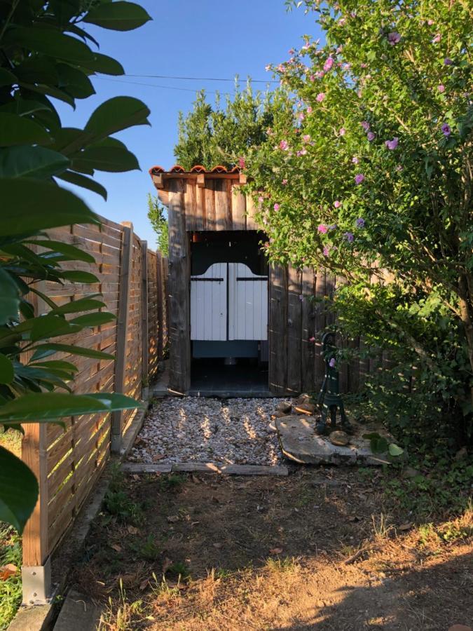 Les Cabanes Du Vigne Molandier Exterior foto